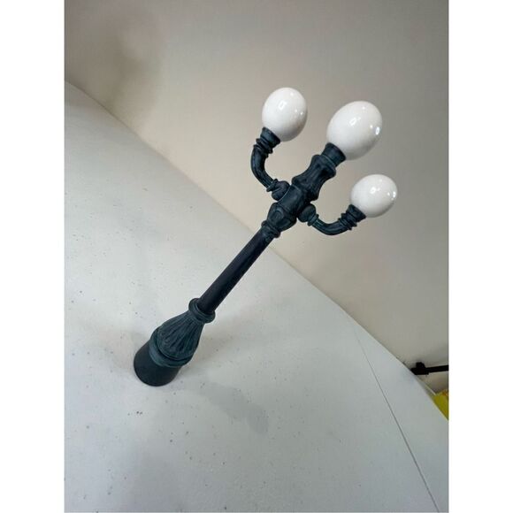 Hallmark Kiddie Car Corner Collection Streetlamp QHG3624 - Picture 1 of 6